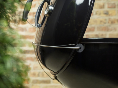 Weber Master-Touch Black GBS 57cm charcoal barbecue - image 5