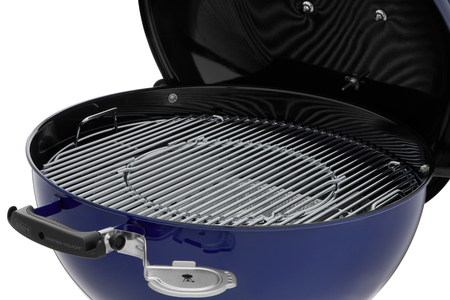 Weber Master-Touch Ocean Blue 57cm charcoal barbecue - image 2